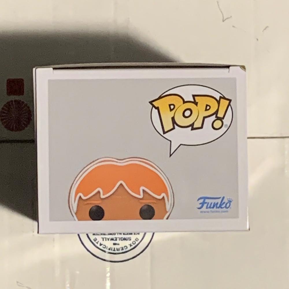 Funko pop Ron Weasley gingerbread (NWT) - Picture 5 of 6